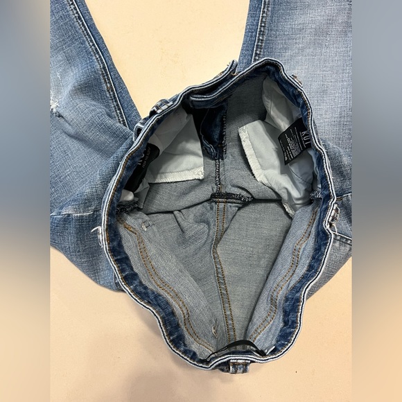 KUT From the Kloth Catherine Boyfriend —Straight Leg Cuff Cropped Jean - Picture 6 of 14